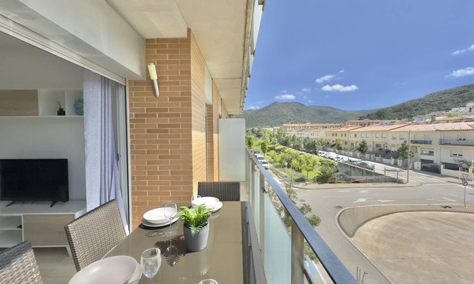 Roses Town Center Apartment | 67 m² Apartment ∙ 2 bedrooms ∙ 4 guests