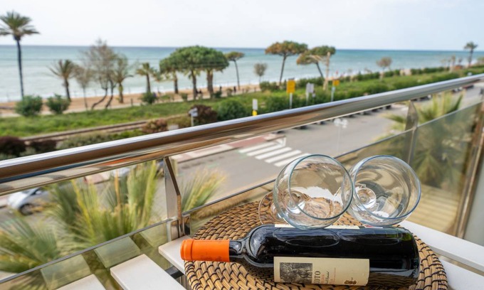 Pineda de Mar Apartment | 68 m² Apartment ∙ 2 bedrooms ∙ 4 guests