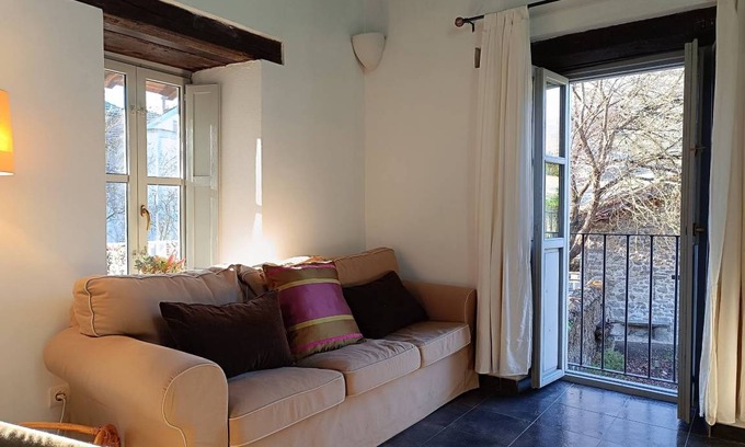 Pola de Lena House | 70 m² Farmhouse ∙ 2 bedrooms ∙ 4 guests