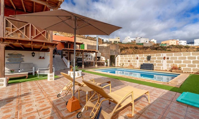 Chimiche House | 70 m² Finca ∙ 3 bedrooms ∙ 6 guests
