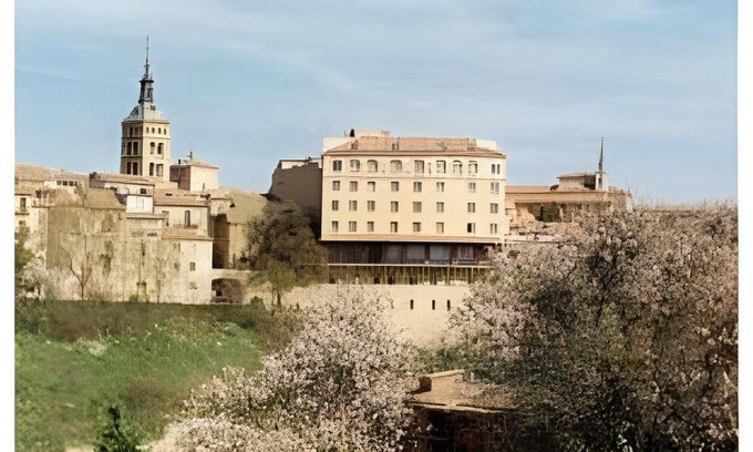 Segovia Old Town Hotel | 70 m² Hotel ∙ 2 bedrooms ∙ 10 guests