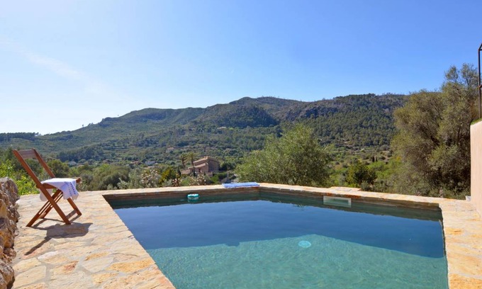 Andraitx Villa | 70 m² Villa ∙ 2 bedrooms ∙ 4 guests
