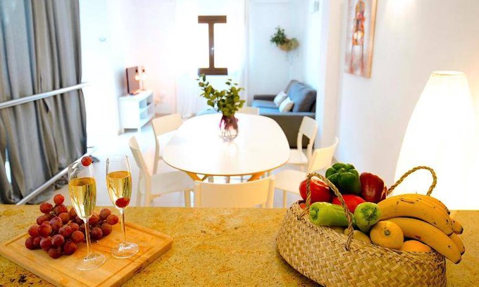 La Llotja-Born Apartment | 75 m² Apartment ∙ 3 bedrooms ∙ 7 guests