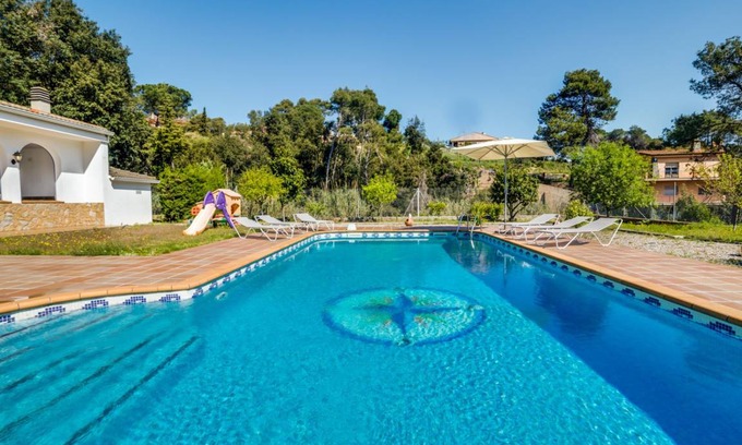 Palafolls House | 750 m² House ∙ 10 bedrooms ∙ 20 guests
