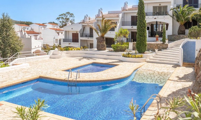 Roses Town Center House | 76 m² House ∙ 2 bedrooms ∙ 4 guests