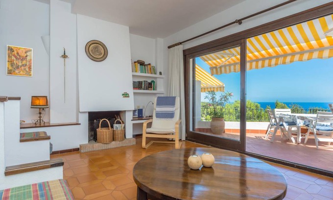 Aiguablava Apartment | 77 m² Apartment ∙ 2 bedrooms ∙ 4 guests