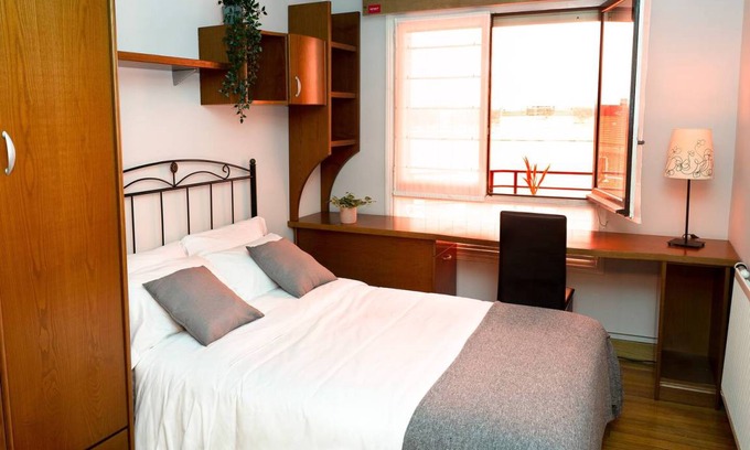 Sestao Apartment | 80 m² Apartment ∙ 3 bedrooms ∙ 4 guests