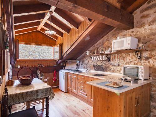 Herrerias House | 80 m² House ∙ 2 bedrooms ∙ 4 guests