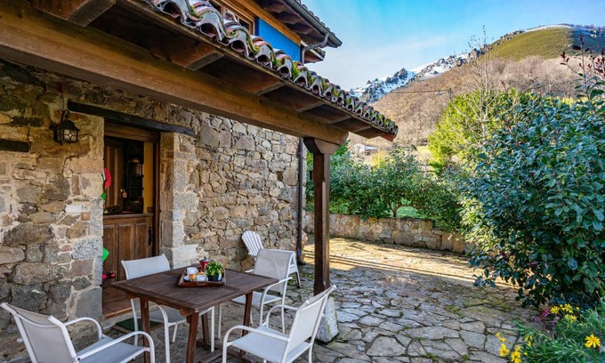 Quiros House | 80 m² House ∙ 2 bedrooms ∙ 5 guests