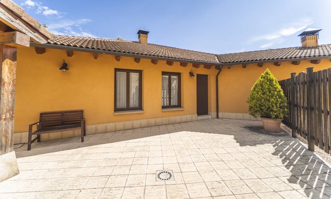 Espeja de San Marcelino House | 82 m² House ∙ 2 bedrooms ∙ 8 guests