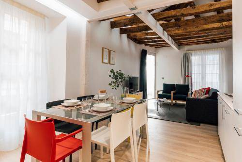 Valladolid City Centre Apartment | 85 m² Apartment ∙ 3 bedrooms ∙ 5 guests