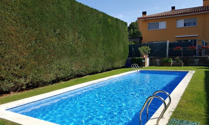 Pals Apartment | 86 m² Apartment ∙ 2 bedrooms ∙ 4 guests