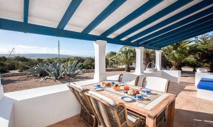 Formentera House | 89 m² House ∙ 2 bedrooms ∙ 4 guests