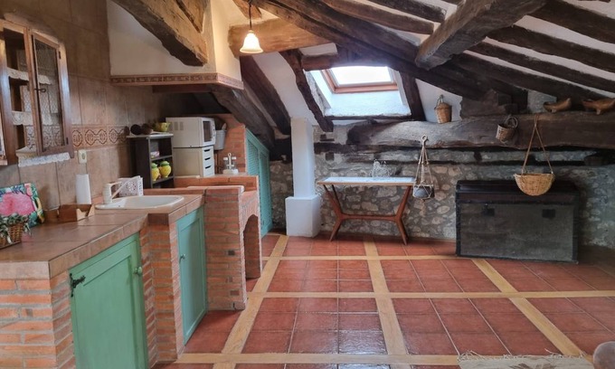 Colindres Apartment | 90 m² Apartment ∙ 3 bedrooms ∙ 8 guests