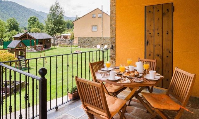 Caboalles de Abajo House | 90 m² House ∙ 2 bedrooms ∙ 4 guests