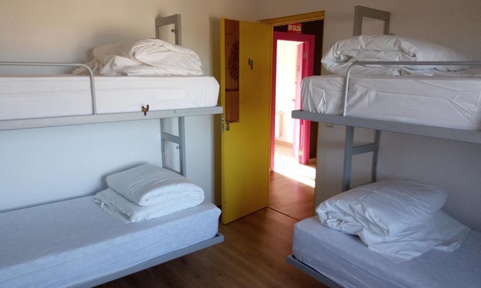 Fresno de Cantespino Hostel | Albergue Fresno de Cantespino - La Tormenta
