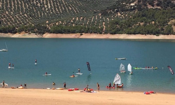 Iznajar Hostel | Alojamiento Rural Lago de Andalucía - Hostel