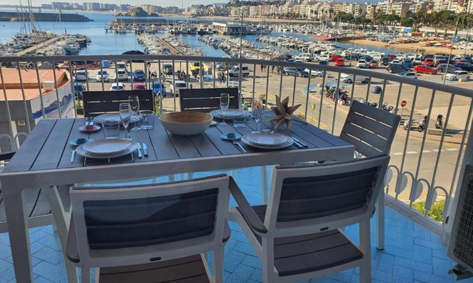 Blanes Apartment | Apartamento Puerto Blanes