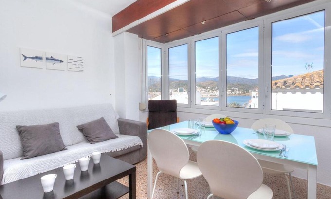 Llanca Apartment | Apartment Blue Ocean-1