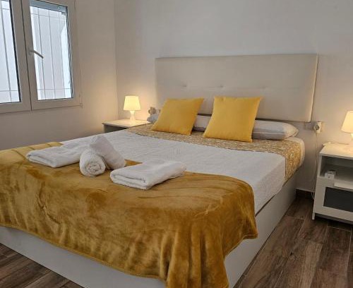 Carihuela Apartment | APTO TANEZ TORREMOLINOS, a