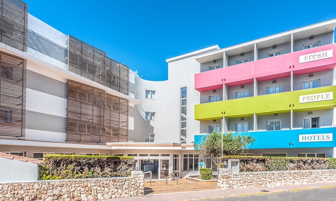 Es Castell Hotel | Artiem Carlos - Adults Only