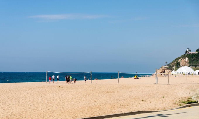 Calella Apartment | Beach Apartment in Calella, Barcelona. Free Wifi, a/c