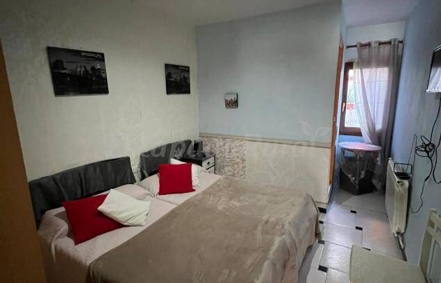 Fuentes de Ebro Cottage | Cabin ∙ 17 bedrooms ∙ 2 guests