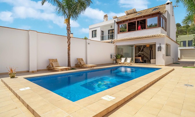 Torrequebrada House | Casa de la Playa BENALMÁDENA