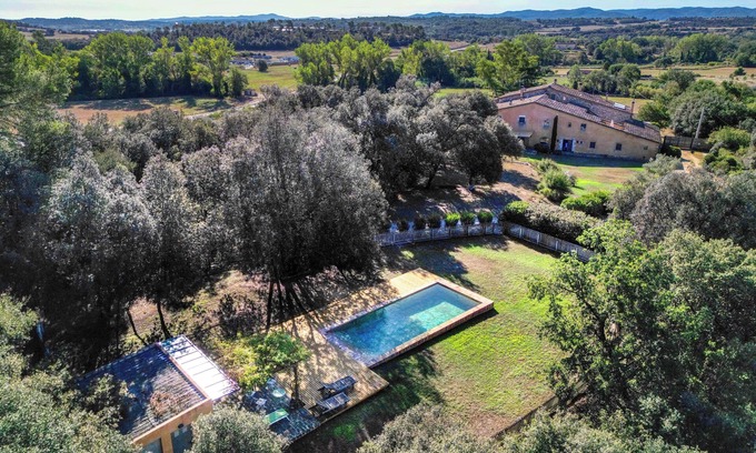 Monells House | Casa Rural con Encanto Para Retiros, Cicloturismo y Familias en Plena Naturaleza