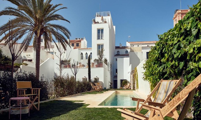 Mahon Hotel | Cristine Bedfor Mahon Boutique Hotel