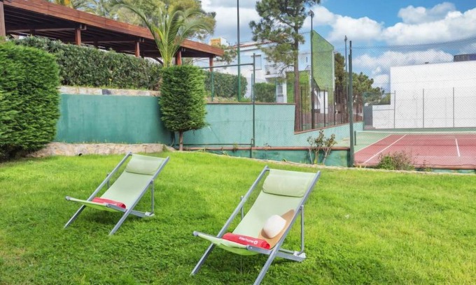Llanca Apartment | El Gato II by Interhome