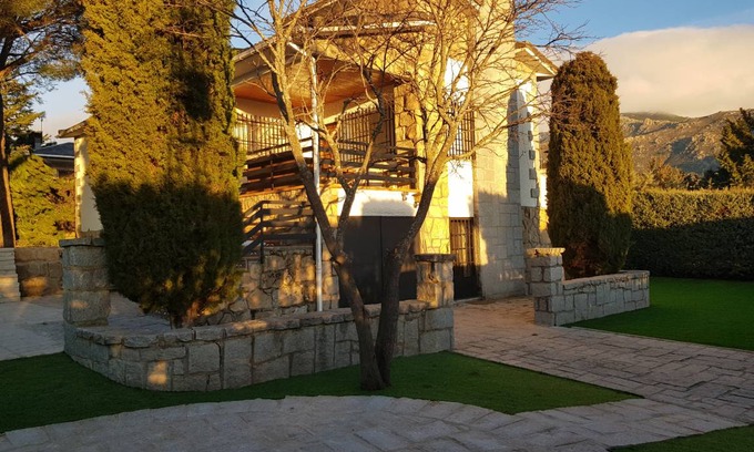 La Ponderosa de la Sierra Ski Chalet | 240 m² Chalet ∙ 5 bedrooms ∙ 15 guests