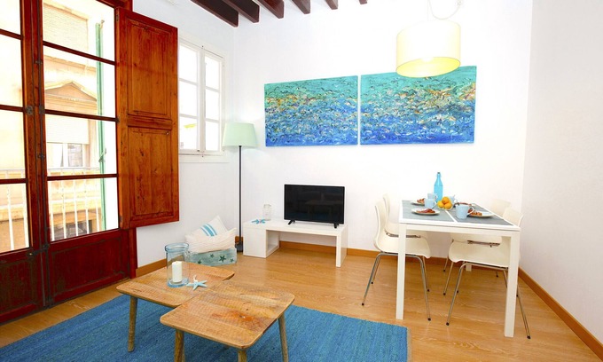 La Missio Apartment | Fabulous Apartment in the City Center with Wifi, AC, Balcony, Fully Equipped