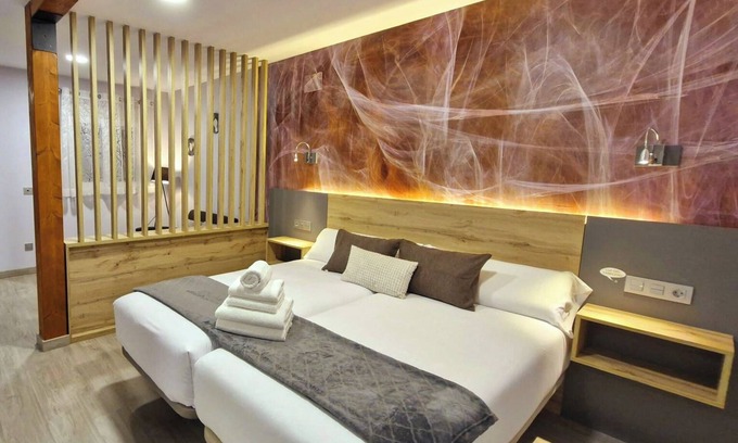 Old Town Hostel | Feeling Home - Suites&Rooms