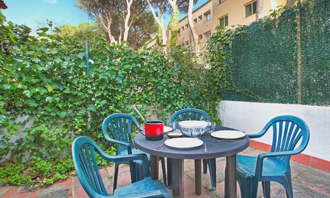 Calella de Palafrugell Apartment | Geranis 4 - Three Bedroom Apartment, Sleeps 6
