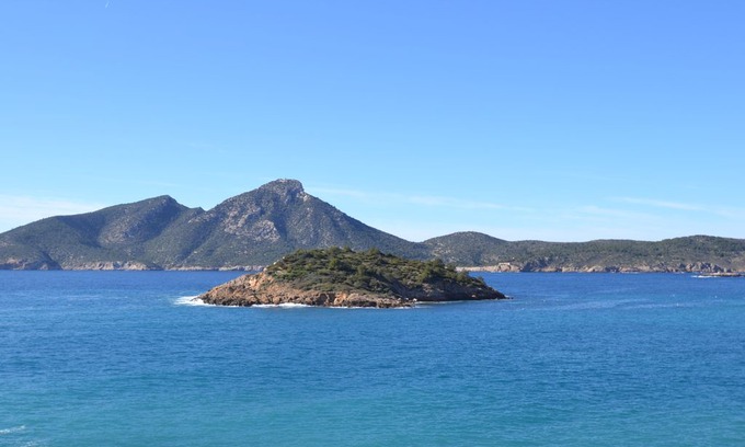 Sant Elm Apartment | Great property with a terrace scratching the sea. STELM6