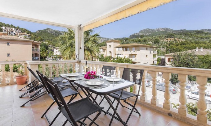 Puerto de Soller Apartment | Holiday Apartment "S Olivera" near Beach with Private Terrace & Wi-Fi
