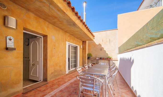 Palafolls House | HomeHolidaysRentals Dita- Costa Barcelona