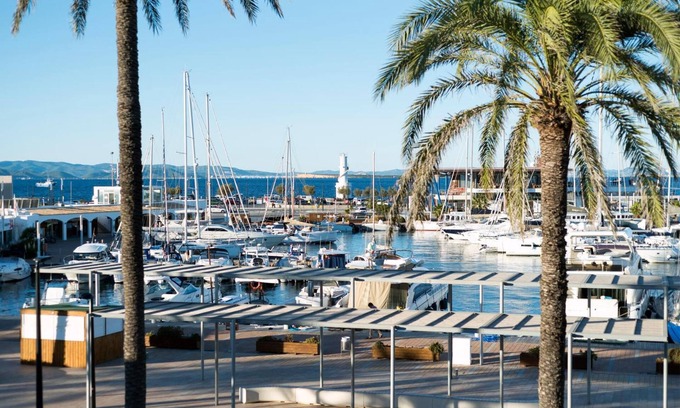 La Savina Hostel | Hostal Bellavista Formentera
