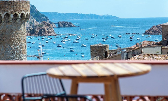 Tossa de Mar Hostel | Hostal Boutique Es Menut