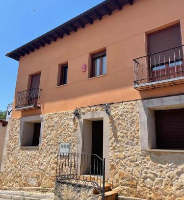 Ucero Hostel | Hostal rural en el Cañón del Río Lobos