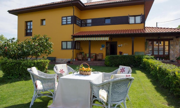 Ribadesella House | Hotel Camangu