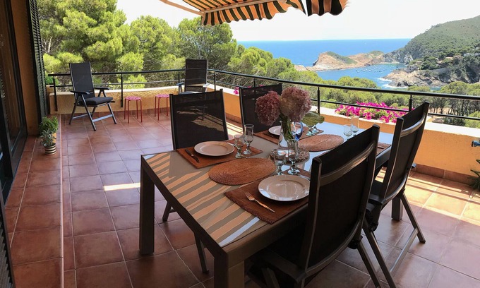 Begur House | HOUSE IN BEGUR, COMMON POOL, FREE WIFI, A/C IN ROOMS, PK IN SA TUNA.