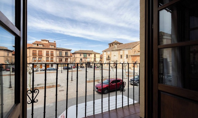 Toro Hostel | InsideHome Zaravencia Plaza Mayor