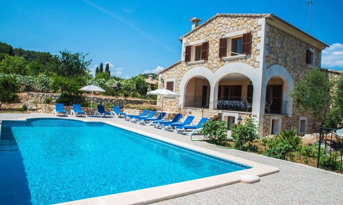 Campanet House | ISOLATED RURAL HOUSE WITH POOL
