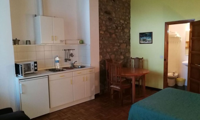 Sames House | Les Vegues, Apto.10 - c.roja.