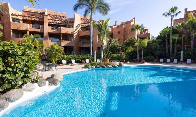 Palm-Mar Apartment | Lovely apartment for 6 guests with pool, WIFI, hot tub, TV, terrace and panoramic view