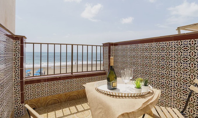 Carihuela Apartment | MalagaSuite Front Beach Carihuela