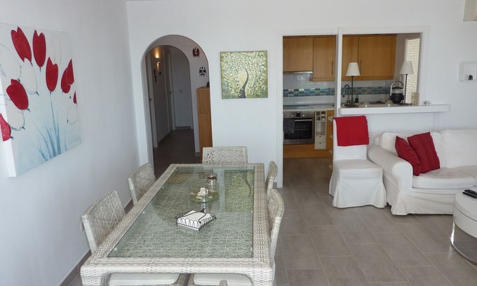 Ses Rotes Velles Apartment | Modern apartment with communal pool, wifi, A / C and sea views in Santa Ponsa