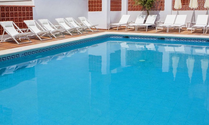 Sant Antoni de Portmany House | Motel ∙ 8 guests